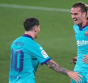 برشلونة يغرق 