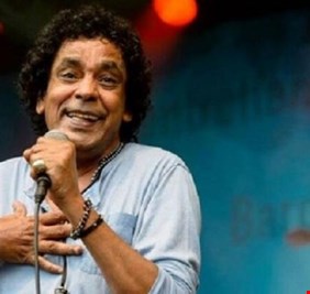 محمد منير: أعتذر لبنات مصر!