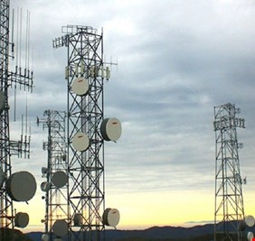 التجديد لشركات الهاتف النقال 