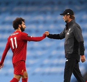 مدرب ليفربول: أتمنى ألا يمرر اللاعبون الكرة لصلاح لهذا السبب