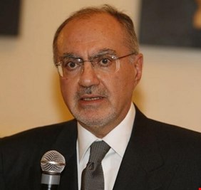 الكشف “لأول مرة” عن نسبة مزدوجي الرواتب في العراق.. واتفاقيات “مهمة” تنتظر وصول الكاظمي للسعودية