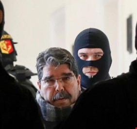 العمالة في أقبح صورها.. حكومة بارزاني تسلم إبنة عائلة مسؤول كردي معارض الـى 