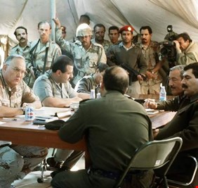 قوى النظام البائد وبعض المرتزقة يجمٌلون وجه المجرم الذي لقب بالمستر (yas)