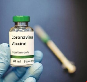 بعد اجتيازه مرحلة التجارب الثالثة.. الصحة العراقية تعلق بشأن اللقاح البريطاني ضد كورونا