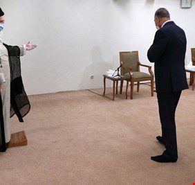 ماذا يعني ان يكسر خامنئي عزلته وحذره بسبب كورونا، ويستقبل الكاظمي دون غيره ؟