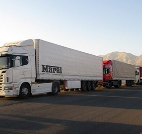 معبر خسروي يستانف نشاطه التجاري بين ايران والعراق