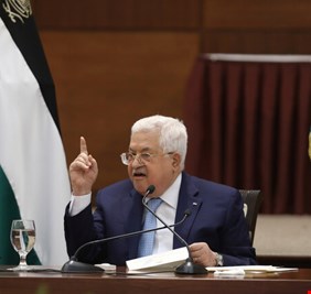 عباس يعلن شرط بدء التفاوض مع إسرائيل