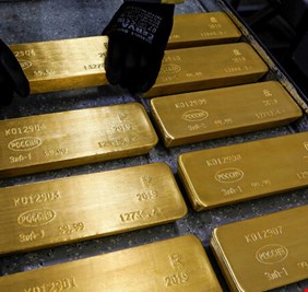 الذهب يبلغ مستوى تاريخيا في ظل هبوط الدولار