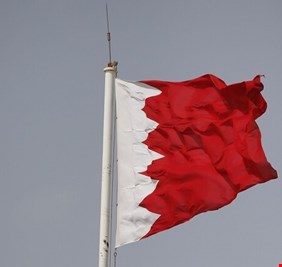 البحرين.. أحكام بالسجن وغرامات على مسؤولين في بنوك إيرانية