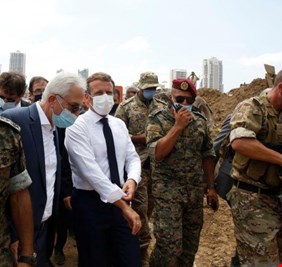 الرئيس الفرنسي ماكرون يلتقي حزب الله ويحثه على ( إستخدام نفوذه، والتفكير في مصلحة لبنان وليس إيران)!