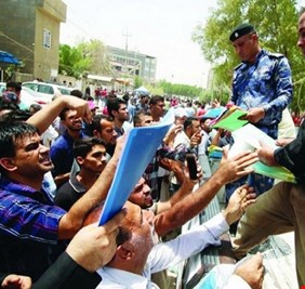 نائب عن الأنبار يشكك في تعيينات الخريجين التي امر بها الكاظمي قبل ثلاثة أيام، ويصفها بغير القانونية !