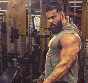 كورونا ينال من 