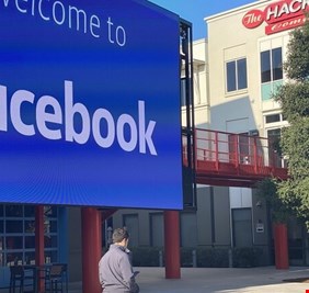 فيسبوك يحذف المنشورات عن اللقاح الروسي