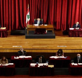 البرلمان اللبناني يقر حالة الطوارئ في بيروت