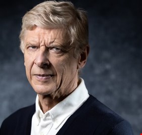 فينغر يستعد للعودة إلى مجال التدريب من بوابة منتخب كبير