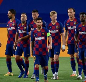 برشلونة يصدر بيانا عاجلا حول حالة إيجابية بكورونا في صفوفه