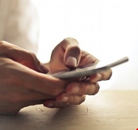 كيف تتصل من هاتفك في حال غياب إشارات الشبكة الخلوية؟