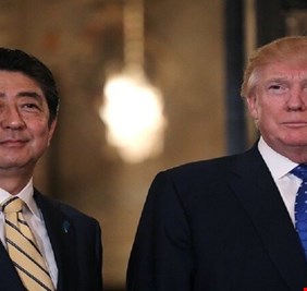 ترامب: حزين لترك آبي منصب رئيس وزراء اليابان