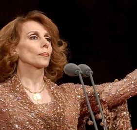رسالة مؤثرة من شريهان إلى فيروز بعد لقاء ماكرون.. ونجوم الفن يعلقون