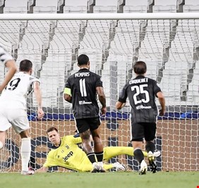 قاهر يوفنتوس ومانشستر سيتي يحسم الجدل حول رحيله لبرشلونة