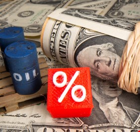 ما سعر برميل النفط في 2021؟