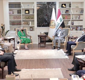 الأعرجي يبحث مع مفوضية الأمم المتحدة مشكلة اللاجئين السوريين في الأراضي العراقية، وتوفير فرص عودتهم الى بلدهم