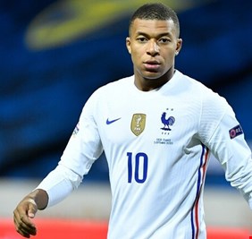 مبابي ينضم إلى قائمة المصابين بكورونا في باريس سان جيرمان