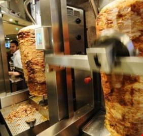 الشاورما محظورة في مدينة إيطالية.. والسبب 