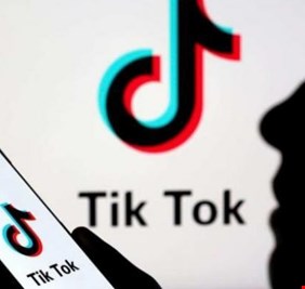 فيديو صادم يضع 