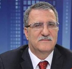 ظافر العاني بكشف عن طائفيته بشكل سافر .. ويهاجم المنزعجين من ذكر المذهب في القبول بالكلية العسكرية !