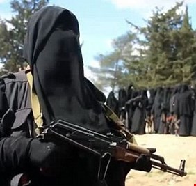 دخلت التنظيم عبر قصة حب.. “الأرملة السوداء” من قيادية بداعش إلى التصفية