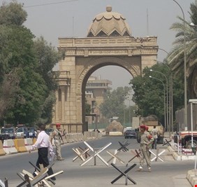 سياسي عراقي يقدمُّ مقترحا غير مسبوق الى الكاظمي للإطاحة بـ