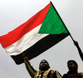 اعتماد أول سفير سوداني لدى واشنطن منذ نحو ربع قرن