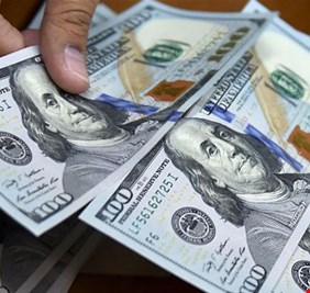 خبير: لا تشتروا الدولار الآن