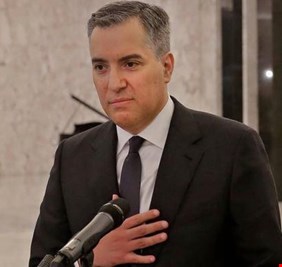 لبنان في مأزق جديد.. رئيس الوزراء المكلف يعتذر عن تشكيل الحكومة