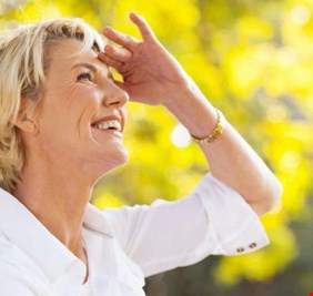 اشحن مخزون جسمك من هذا الفيتامين بعد الخمسين