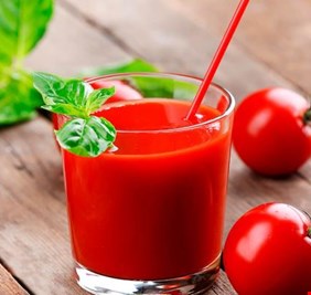 عصير الطماطم.. فوائد استثنائية لمرضى ضغط الدم