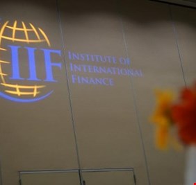 هروب جماعي للأموال من هذه الأسواق.. ترامب وكورونا في المشهد