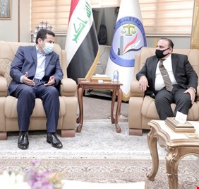 مستشار الأمن القومي يبحث مع وزير العدل حماية السجون وتعزيزها أمنياً