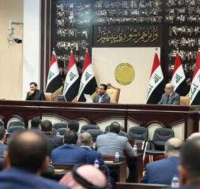 الورقة البيضاء .. البرلمان العراقي يؤشر حلاً وحيداً لأزمة الرواتب