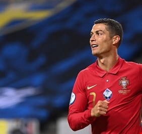 إصابة كريستيانو رونالدو بفيروس كورونا