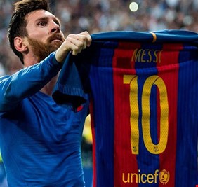 صحفي يكشف رد ميسي على ارتداء قميص ريال مدريد