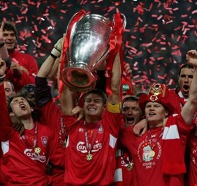 لاعب ليفربول السابق يعرض ميداليته من نهائي دوري أبطال أوروبا الأسطوري للبيع