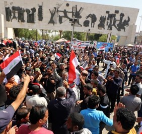 في تصريح مفاجئ، قيادي في التيار الصدري: تظاهرات تشرين فقدت الدعم الشعبي، ولم تعد مهمة !