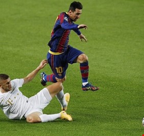 ميسي يواصل تحطيم الأرقام القياسية وكتابة التاريخ في دوري أبطال أوروبا