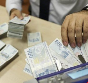 الليرة التركية عند أعلى مستوى في نحو أسبوعين