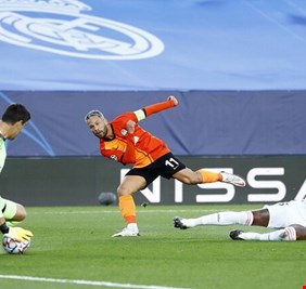 دوري الأبطال.. ريال مدريد يتعرض لخسارة مريرة على أرضه أمام شاختار الأوكراني