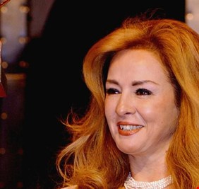سر منع نجلاء فتحي من حضور عزاء محمود ياسين