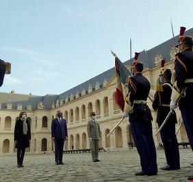 الكاظمي في العواصم الأوربية.. البحث عن حلفاء جدد، أم محاولة لتقليص نفوذ الفاعلين الكبار في العراق؟