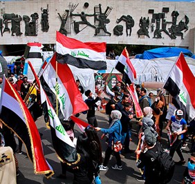 العراق في قيامة تشرين الآن.. هل آفل العصر الديمقراطي، أم أنعشتهُ حركة اليوم ؟